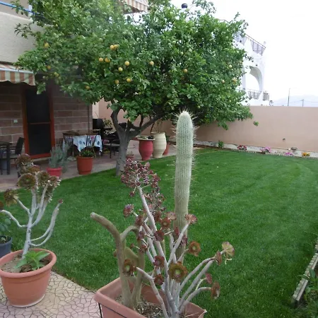 Lemon Tree Vila Anavyssos